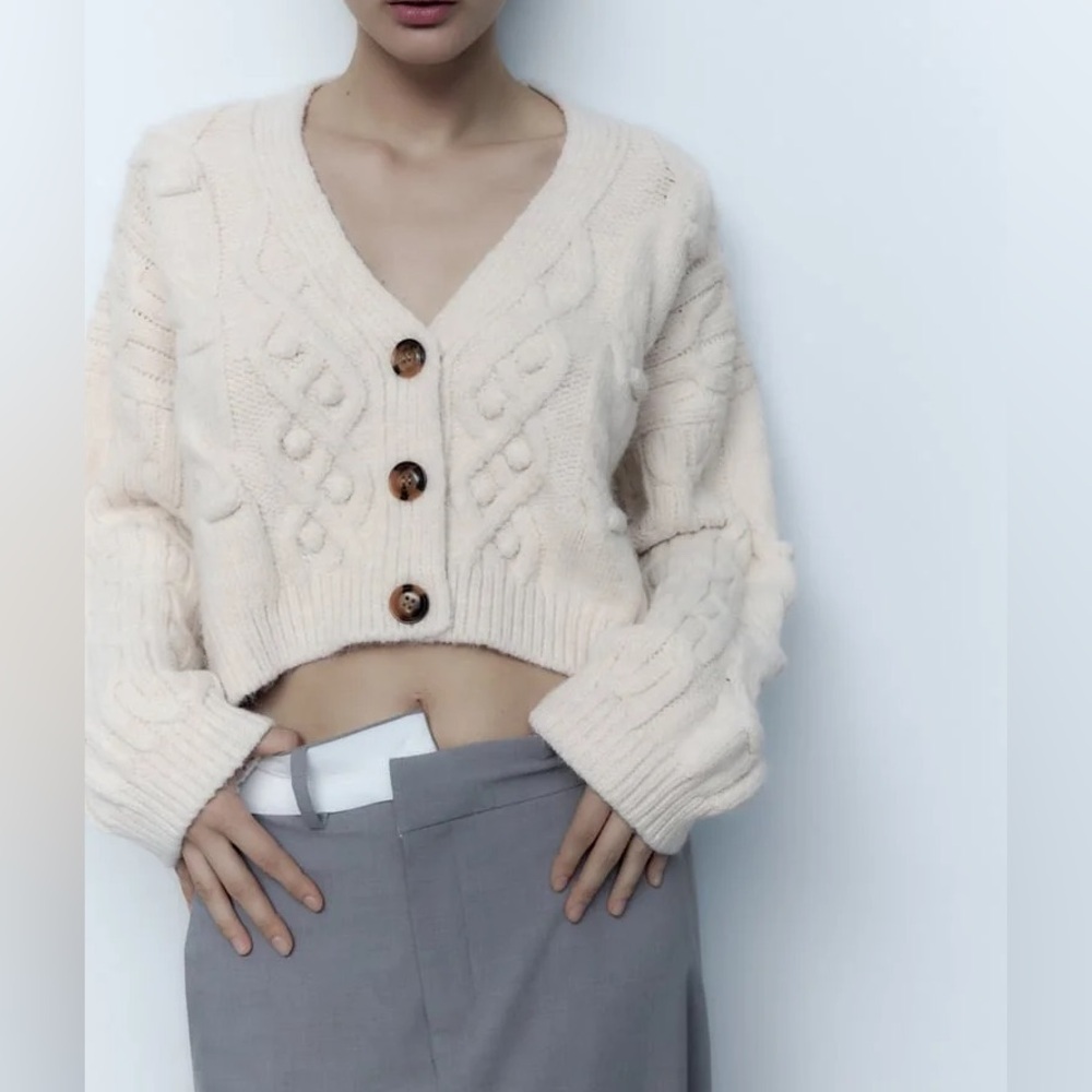Zara cable knit ecru/cream cropped cardigan